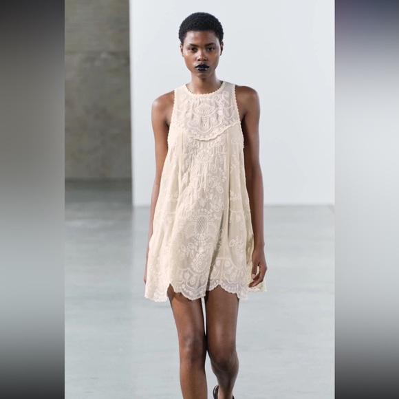 $129 ZARA 2024 ZW COLLECTION CONTRAST EMBROIDERY DRESS MEDIUM BEIGE 6895/073 - Picture 3 of 9